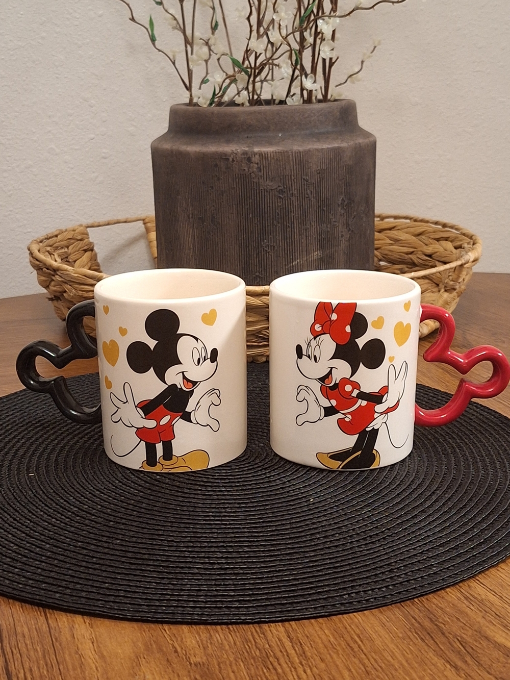 Disney Mickey & Minnie Mouse Head Handle Ceramic Mug Set of 2 Couple Coffee Cups
